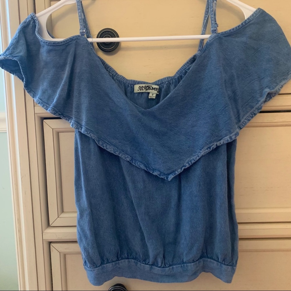 Cold Shoulder Top - Picture 4 of 5
